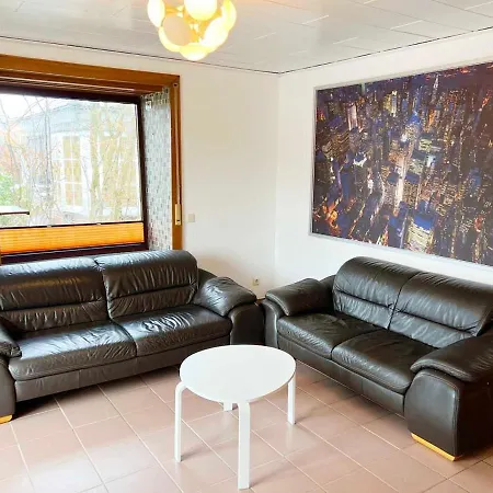 Spacious Flat With Garden Celle